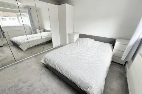 Bed12
