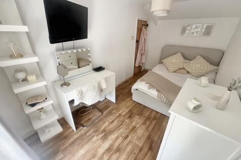 Bed2