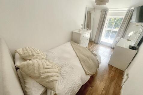 Bed2