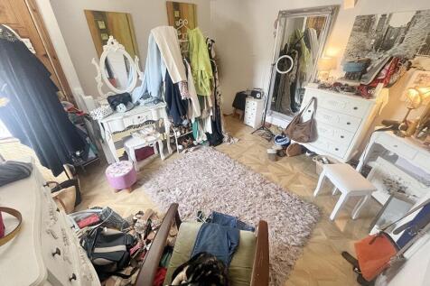 Bedroom4