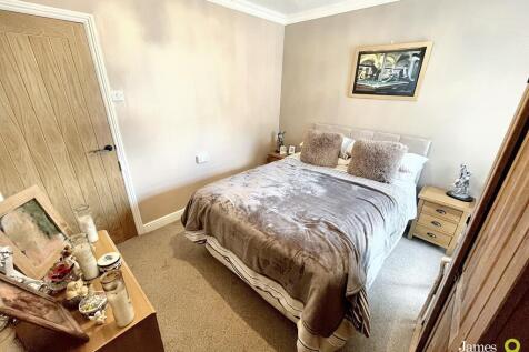 Bed12