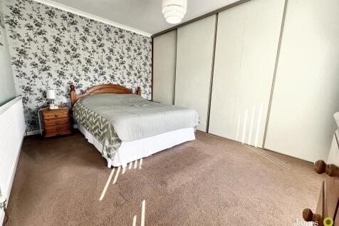 Bed1 (2)