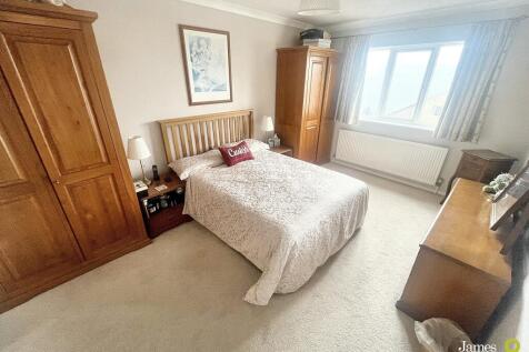 Bed12 (1)