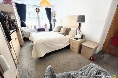 Bed12 (1)