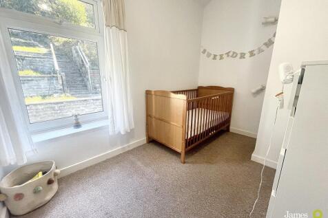 Bed3 (1)