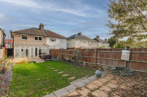 22 Blacklands Roa...