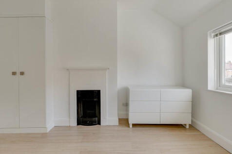 22 Blacklands Roa...