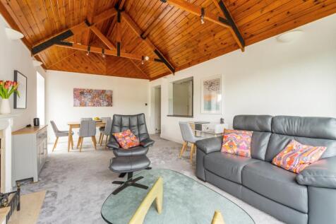 14 Boathouse Reac...