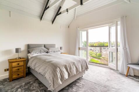 14 Boathouse Reac...