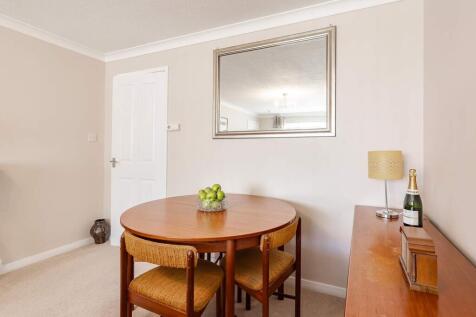 Living Room/Diner