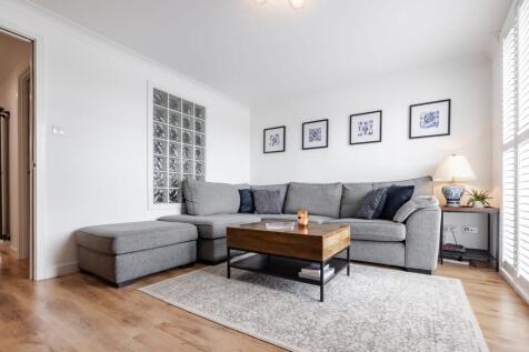 Living Room/Diner