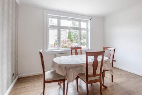 Living Room/Diner