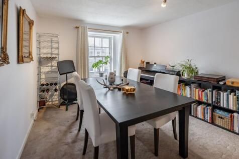 Dining Room/Bedroom