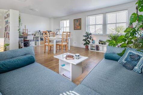 Living Room/Diner
