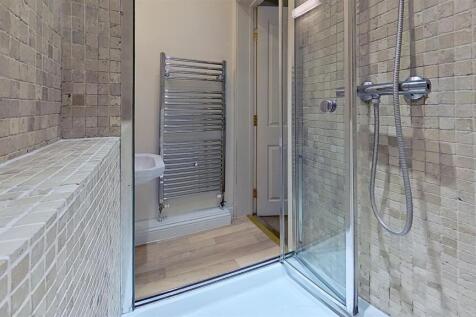 7488-Marine-Parade-Bathroom(2).jpg
