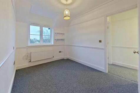 7-George-Mews-Bedroom 4.jpg