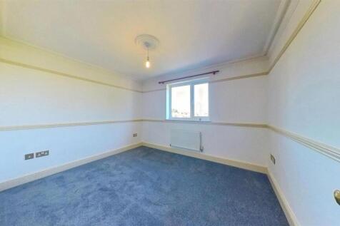 32-Trinity-Place-07032025_102124_defurnished.jpg