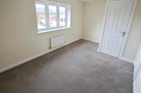 www.primechoiceproperties.co.uk bedroom 1.jpg