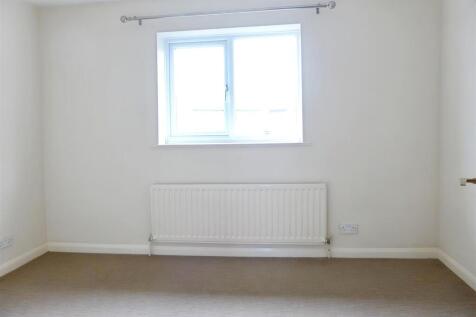 089fbec0-bedroom.jpg