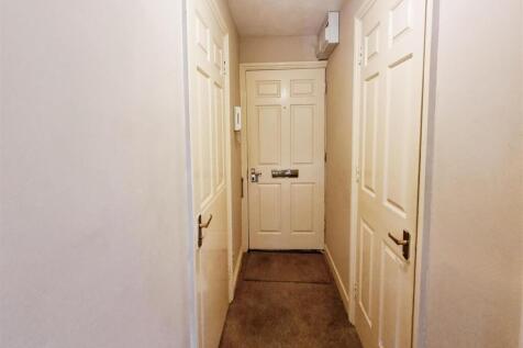 Hall-Rushden-One Bedroom Flat-Best Estate Agents-K