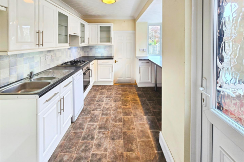 Queen-Street-Rushden-Terrace-home-best-estate-agen