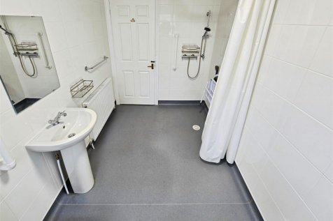 Queen-Street-Rushden-Terrace-home-best-estate-agen