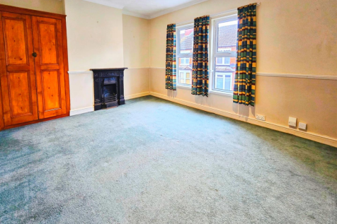 Queen-Street-Rushden-Terrace-home-best-estate-agen