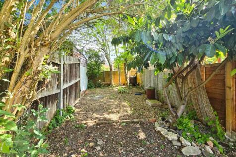 primechoiceproperties.co.uk-back-garden.jpg
