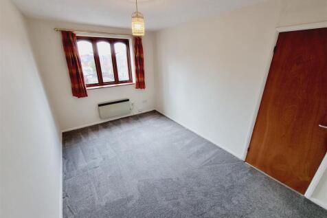 Bedroom 1 - 2022.jpg