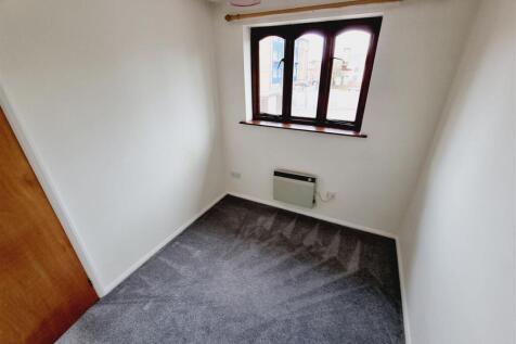 Bedroom 2 - 2022.jpg