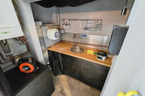 Utility / Kitchenette