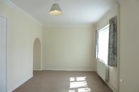 44 South Grove Louinge 150515.JPG