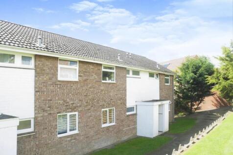 Portland Road-Garden-letting agent in irthlingboro