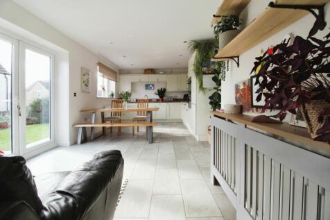 Family Room - Kitchen - Diner