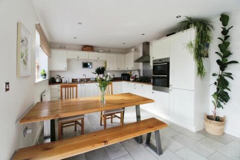 Additional Kitchen Area