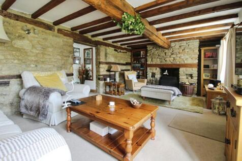 Feature Living Room