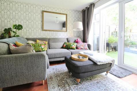 Living Room / Dining Room