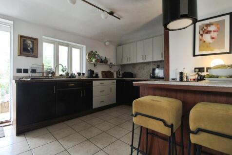 Feature Open Plan Kitchen Dining Room