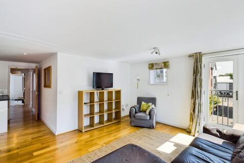 Living room b