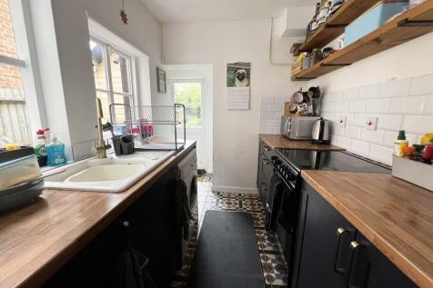 Kitchen 2.
