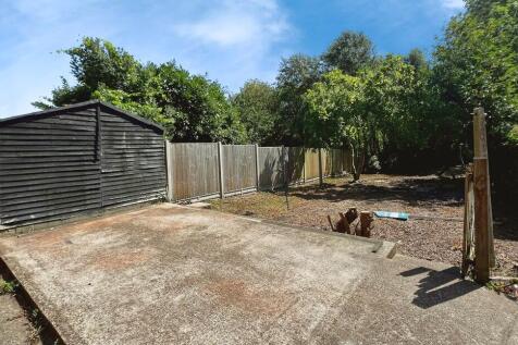652b8e1c-garden