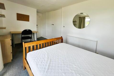 cc0888d2-bedroom ...