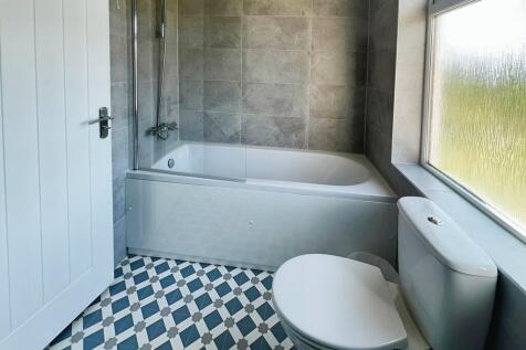62ea34ba-bathroom...