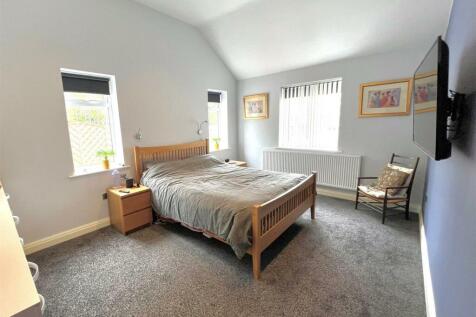 Master Suite - Bedroom