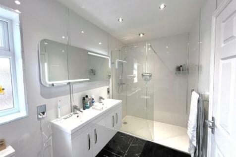 Master Suite - Bathroom