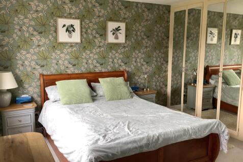 Bedroom 1 (Master)