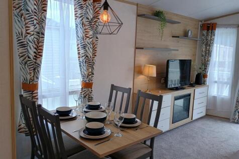 diningroom1.jpg