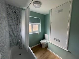 Bathroom 2.jpg