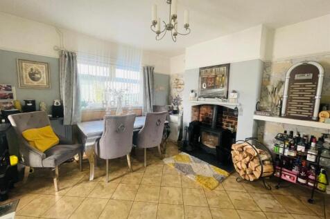 Living / Dining Room