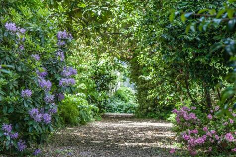Gledhow Gardens-21-2 (Large).jpg